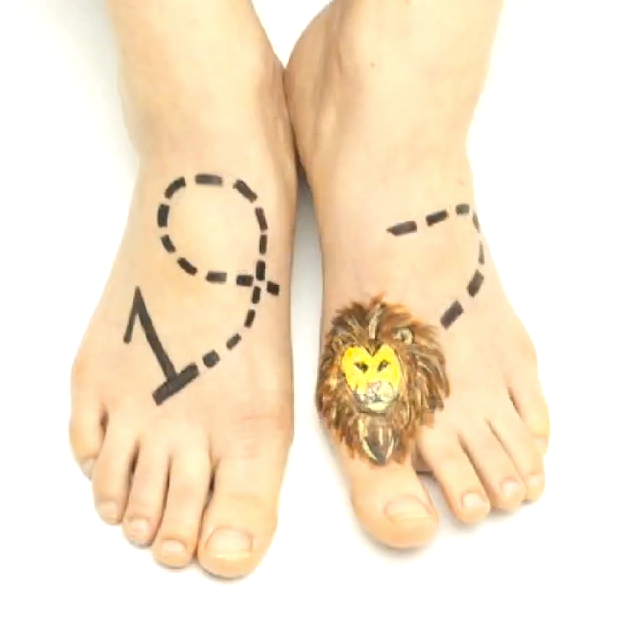 Two feet side by side, with a marker illustration on them. theres a figure 1 on one foot. a small cartoon lion on the other. and a dashed path drawn across one foot to the other, linking them.